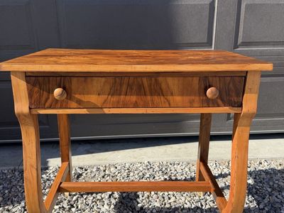 Absolutely Stunning Antique Mahogany Library Desk