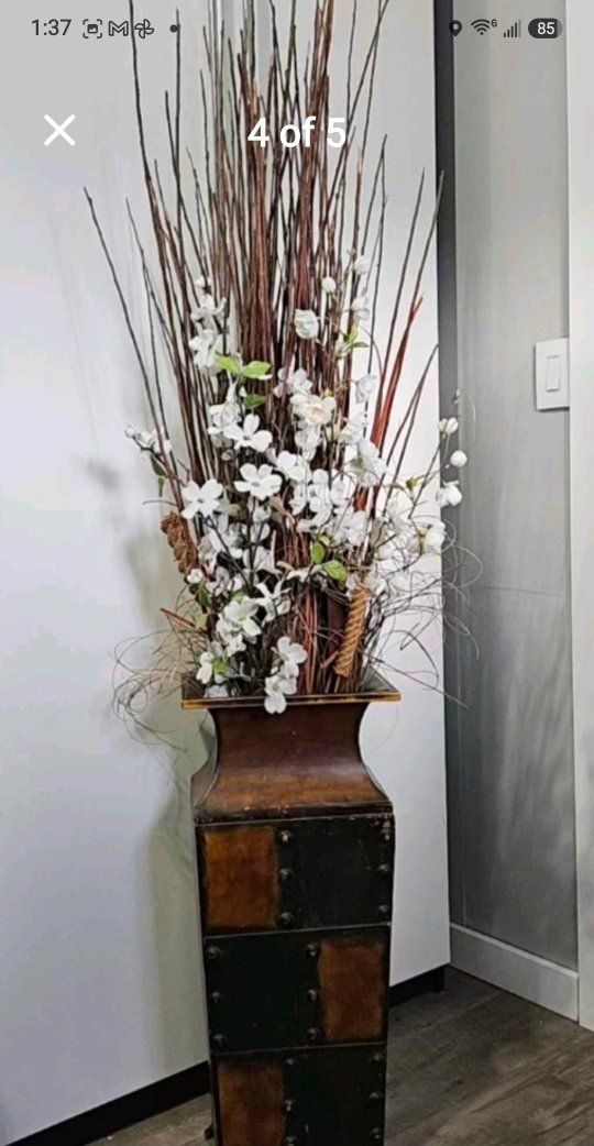 Main image 7