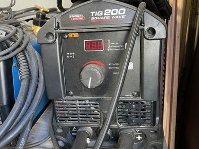 Lincoln Electric Square wave 200 TIG welder