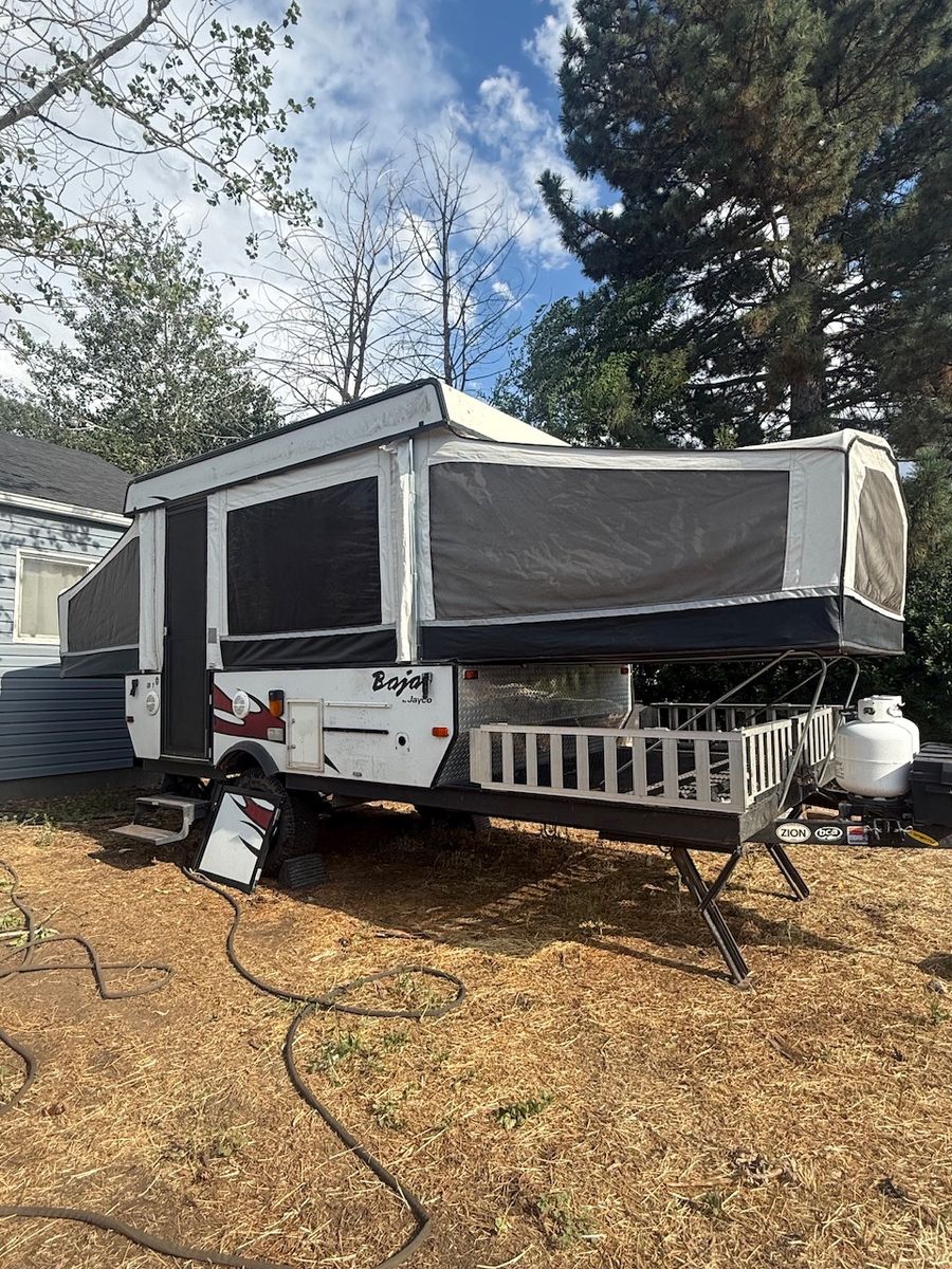2009 Jayco Baja 10y Popup Camp Trailer