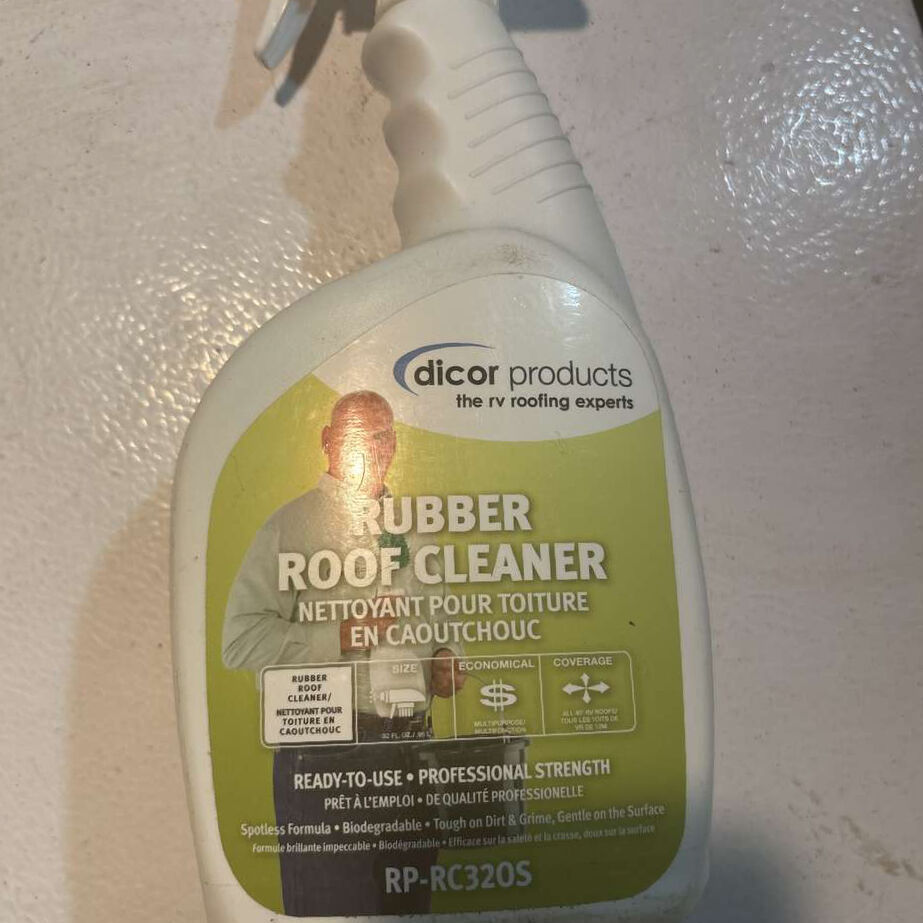 Rubber Roof Cleaner 32 oz Spray on Dicor RPRC320S