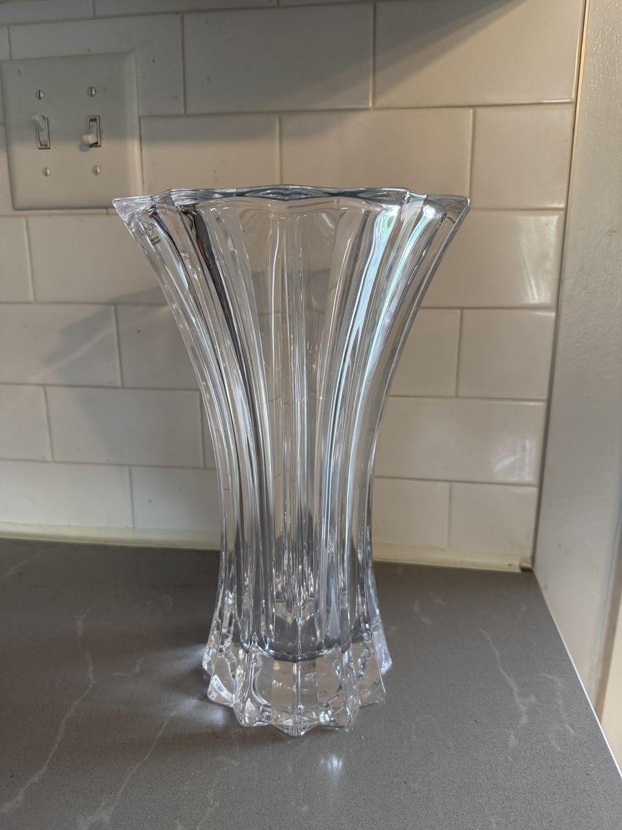Large 11” Lenox sparkle Lead Crystal Vase