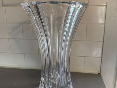 Large 11” Lenox sparkle Lead Crystal Vase