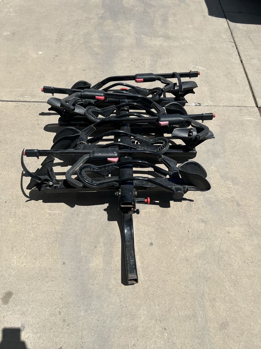 Yakima 4 or 2 bike carrying rack