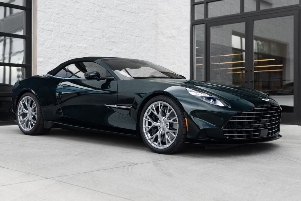 2026 Aston Martin Vanquish Volante