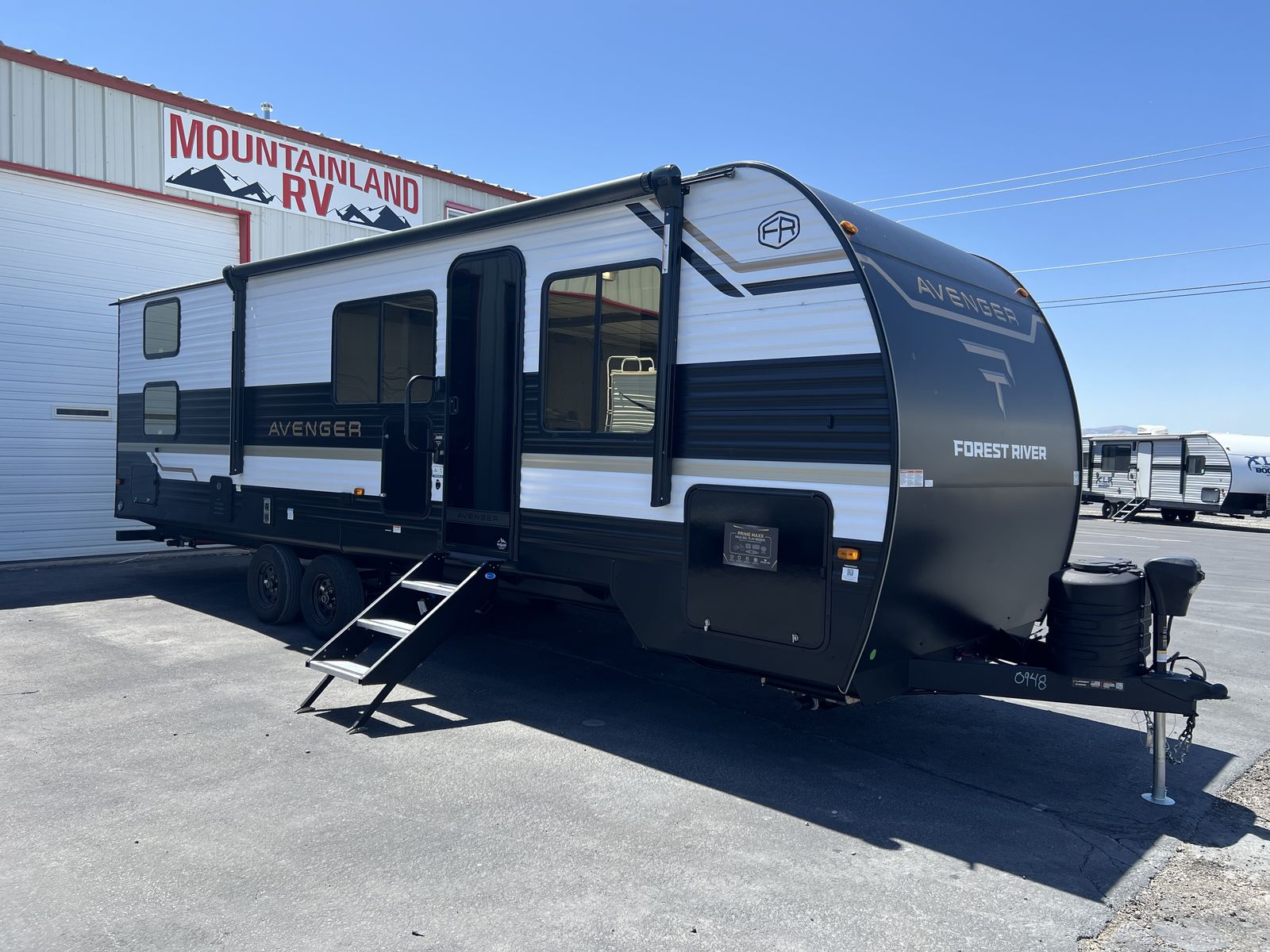2027 FOREST RIVER PRIMETIME RV AVENGER 26DBS