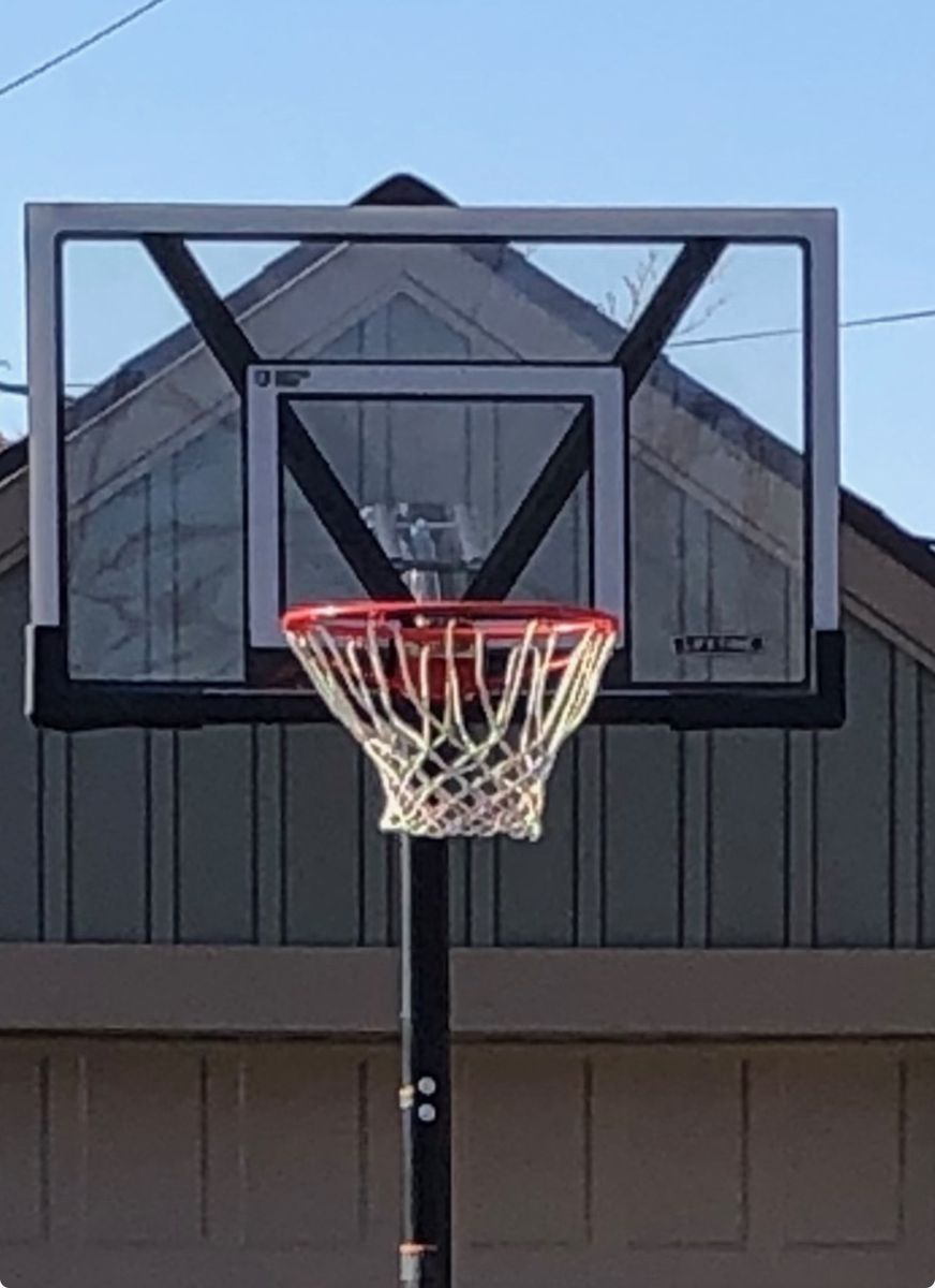 Lifetime Shatter Proof Adjustable Basketball Hoop