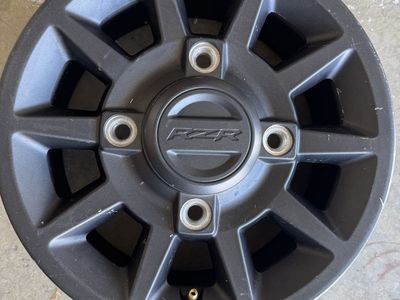 Polaris Razor Wheel R14