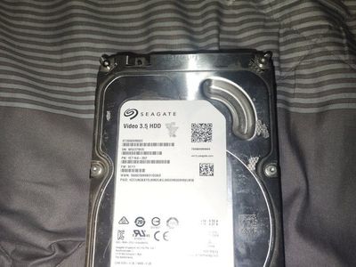 Seagate Video 3.5 HDD 2TB SATA Hard Drive (ST2000VM003)