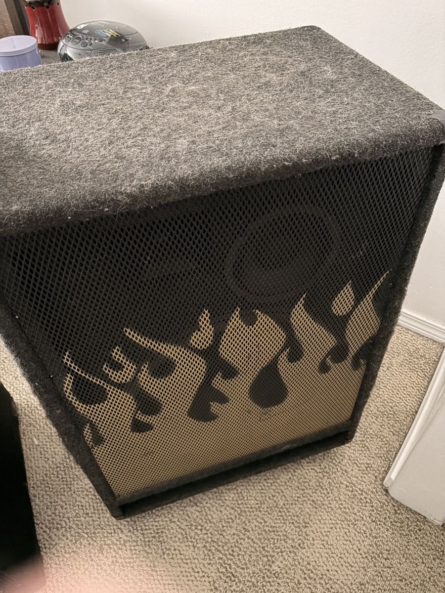 Carvin Model 973 speaker cabinet