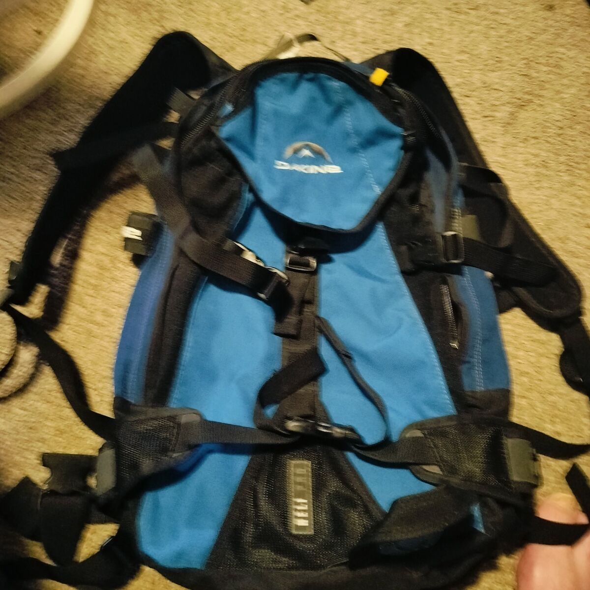 dakine helopro backpack almost new