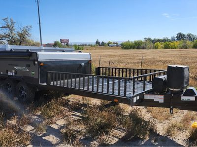 Popup Trailer / Toy Hauler