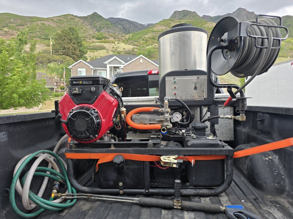5.6 GPM 3500 PSI HOT PRESSURE WASHER
