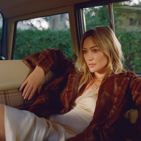 Hilary Duff Tickets – 2 Seats Together