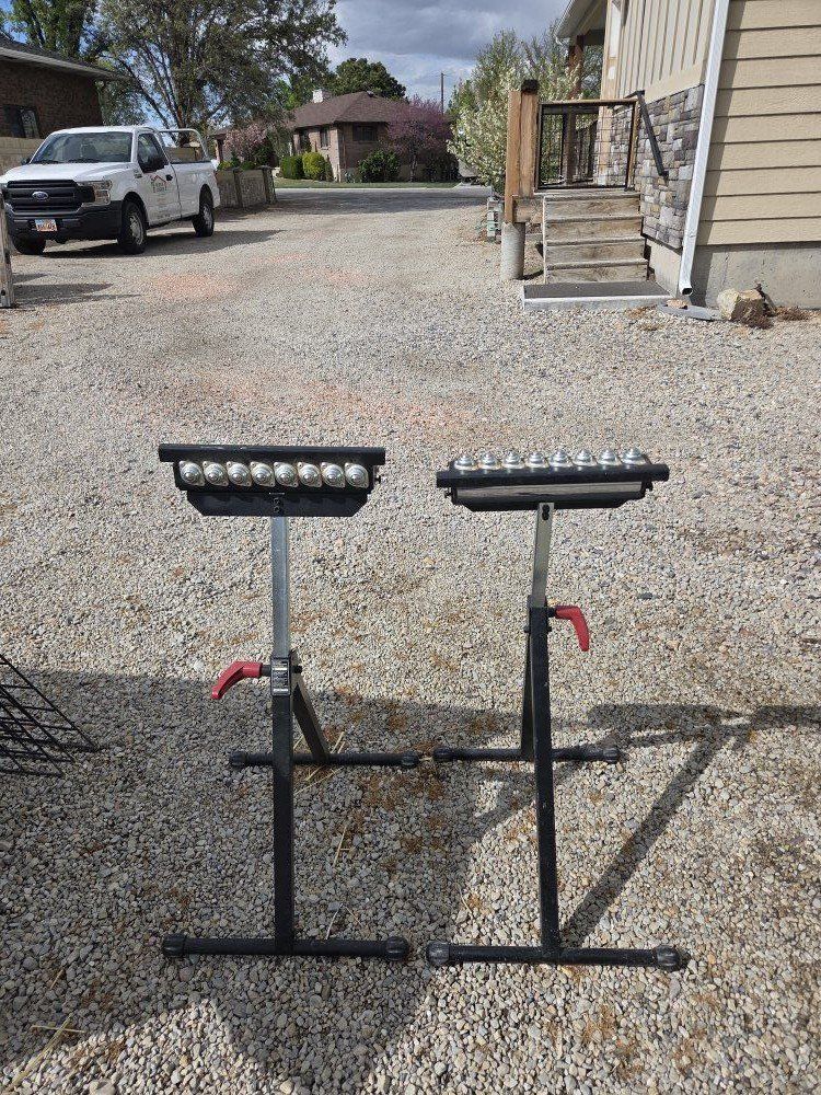 Crasftsman multi directonal roller stand.