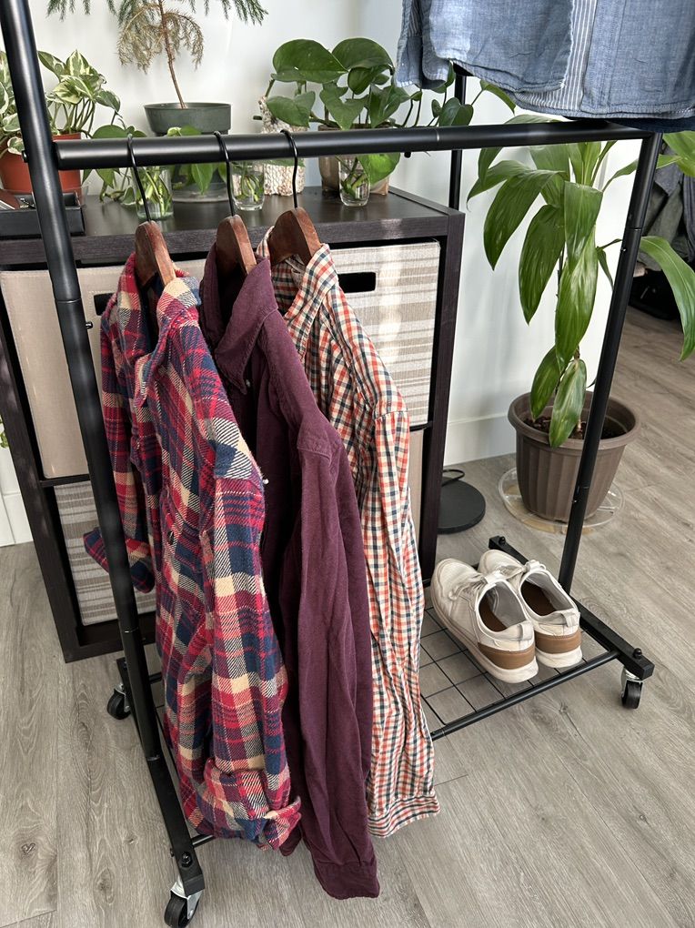 Clothing Rack, Compact and Collapsible