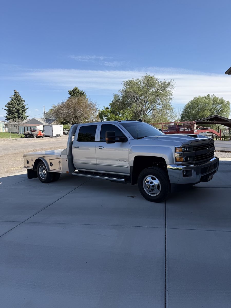 2017 Chevrolet Silverado 3500HD CC LT