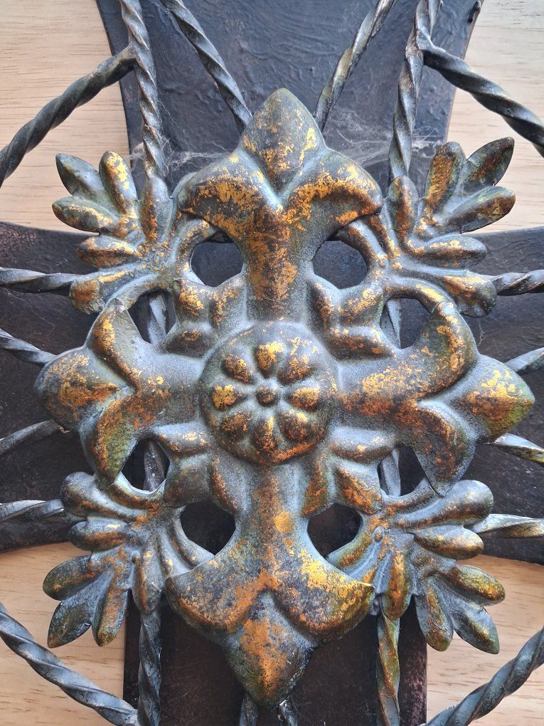 Main image 4