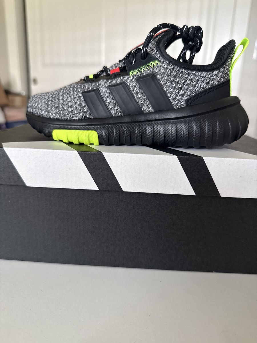 Adidas boys shoes - Size 11K