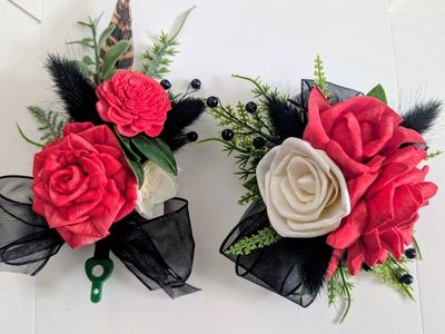 Prom flowers, Corsages Boutonniere's, PROM