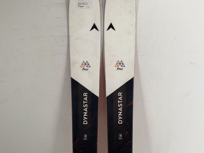 2026 Dynastar M-Free 108 w/ Look Pivot 15 Bindings
