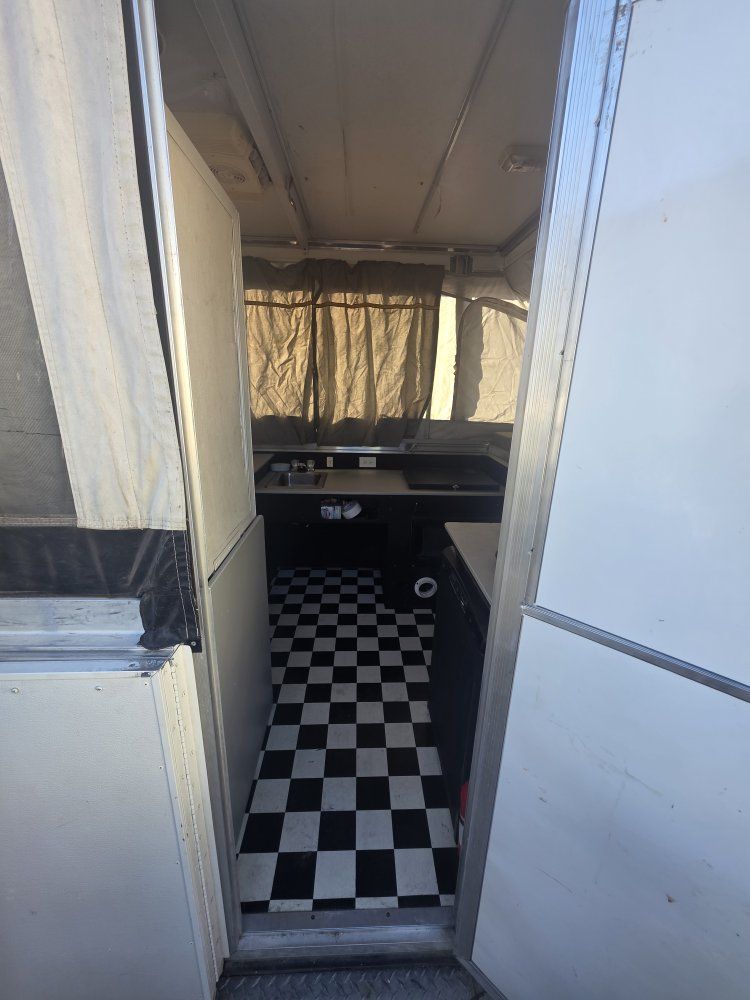 Main image 3