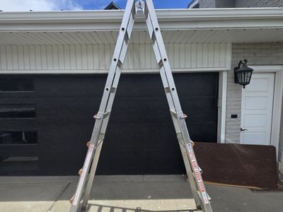 Classic Little Giant Model 22 Ladder - Heavy Duty Type 1A (300 lb Rating)