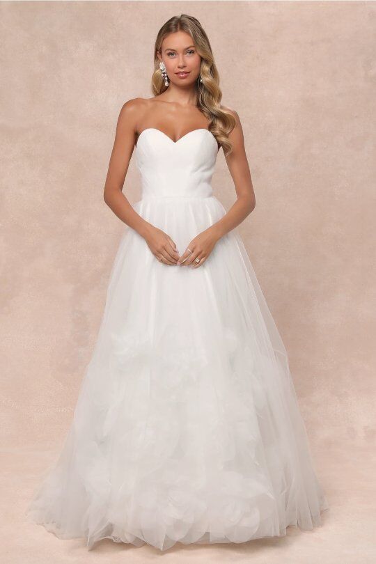 Lulus Wedding dress altered