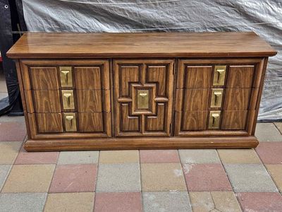 Vintage 9 Drawer Dresser