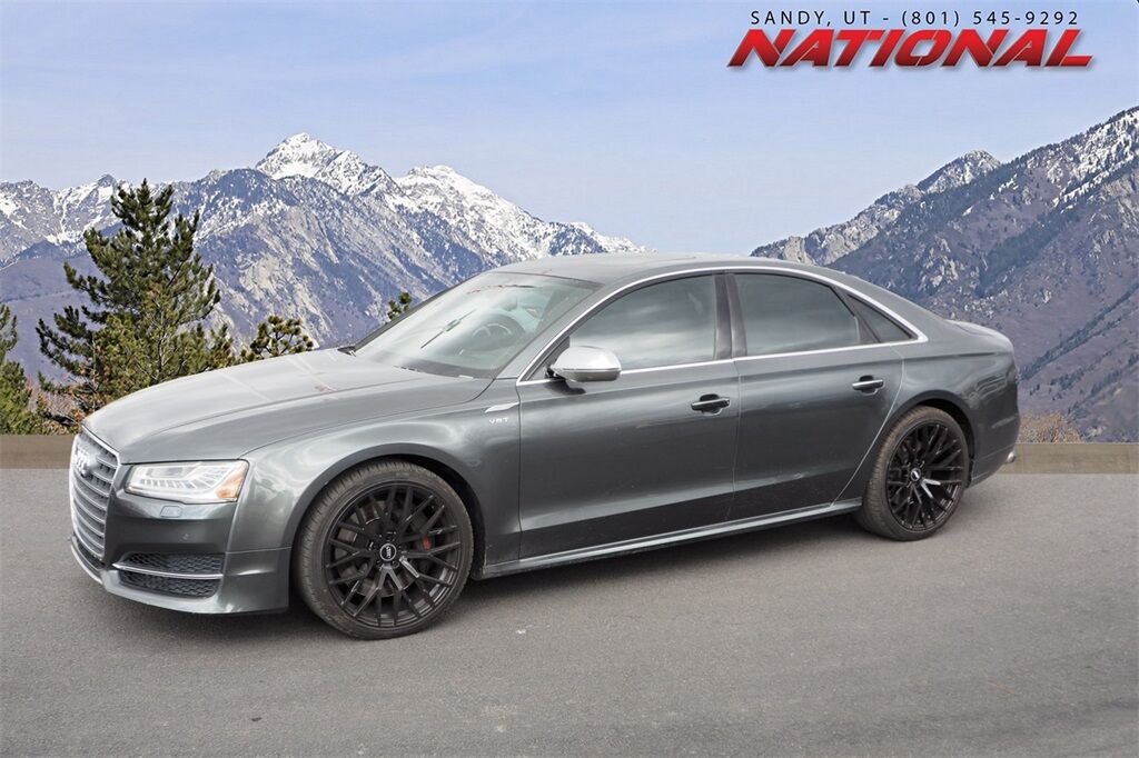 2015 AUDI S8 4.0T quattro