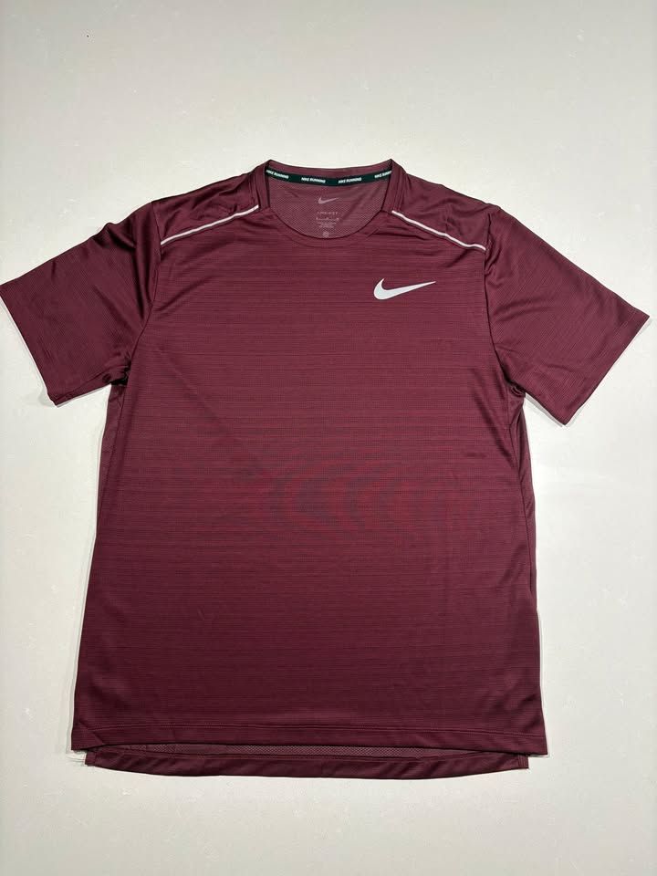 Dri-FIT Miler - Medium