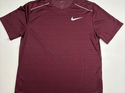 Dri-FIT Miler - Medium