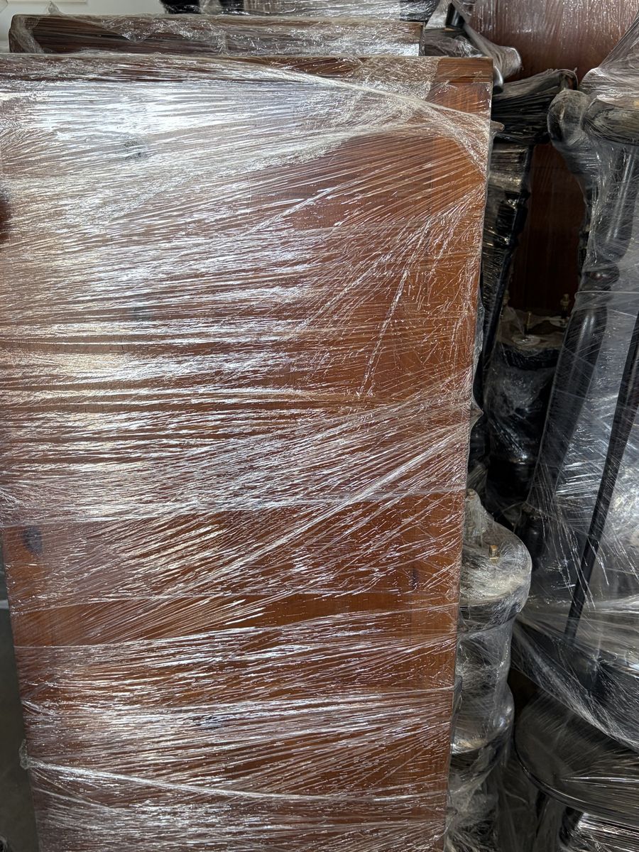 Dinning Table With Chairs