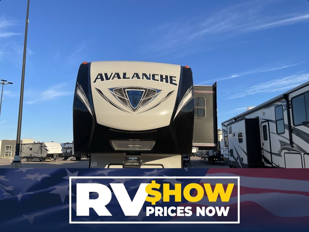 Used 2020 Keystone RV Avalanche AV 320 RS