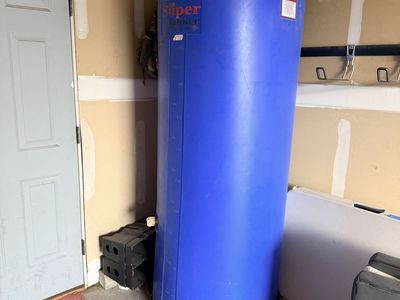 250 Gallon Storage Water Tank