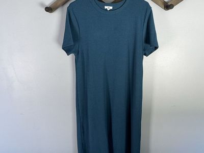 Women's Ribbed Short Sleeve Midi Dress in Teal - Size XL
