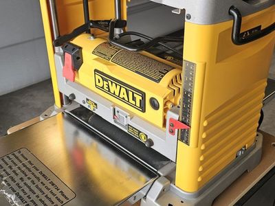 Dewalt 15 Amp 12.5" Planer DW734