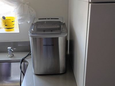 Frigidaire EFIC103 Portable Compact Ice Maker Stainless Steel - Choose Small/Large Ice