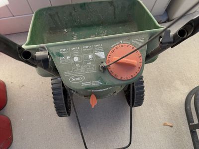 Fertilizer Spreader
