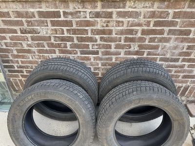 Michelin Defender LTX 275/60R20