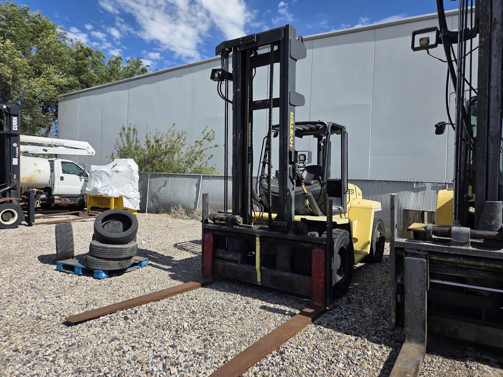 2004 Hyster H190HD Forklift