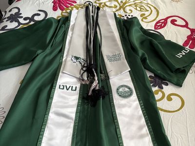 UVU Bachelors Degree Graduation Gown