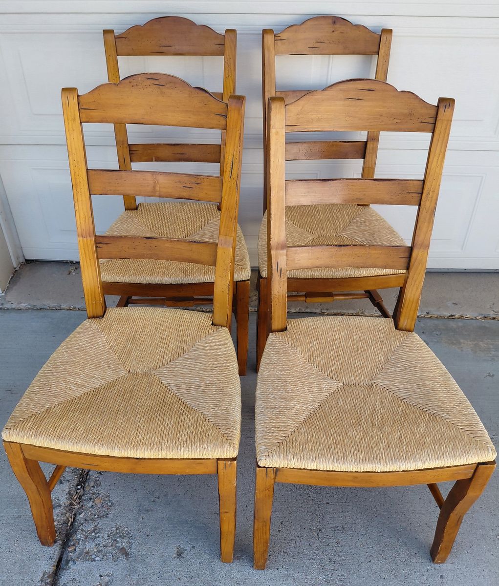 Set of 4 chairs