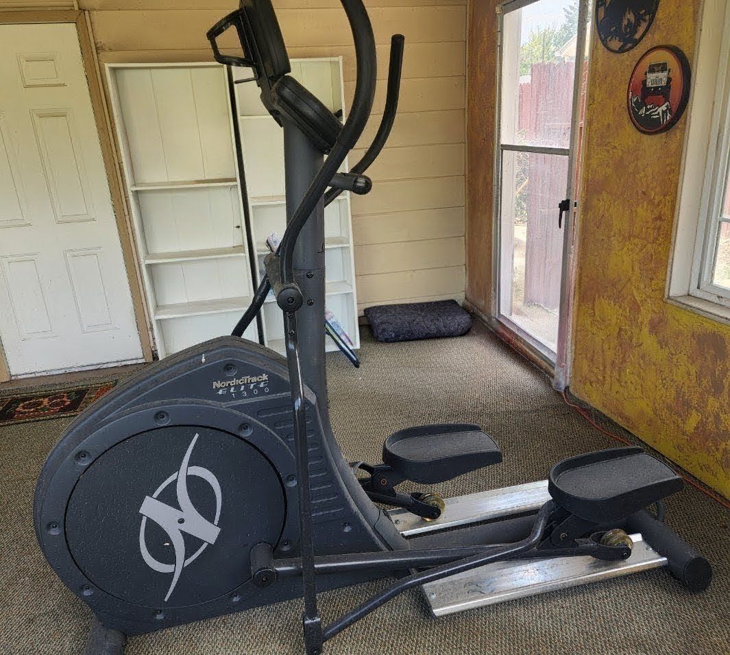 NordicTrack Elite 1300 Elliptical