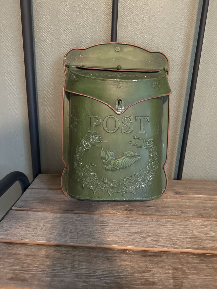 Vintage Style Green Metal Wall Mount Mailbox with "POST" Bird Embossed Design