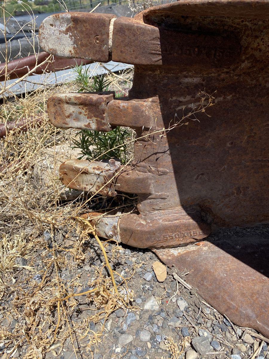 Main image 3