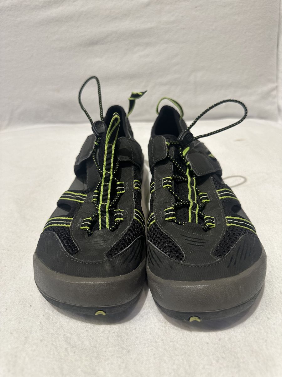 Teva Youth Size 4 Black/Lime Trim Hiking Sandals