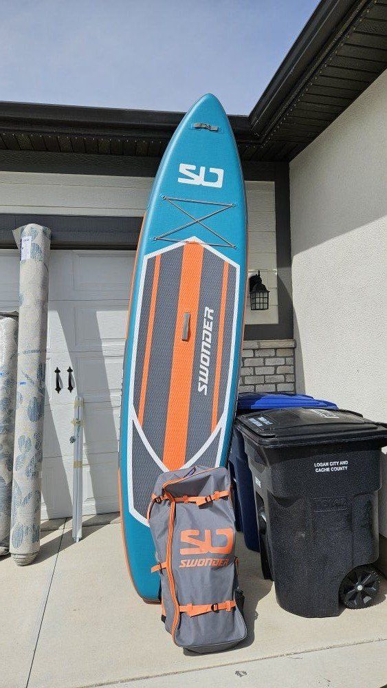 Swonder inflatable paddle board