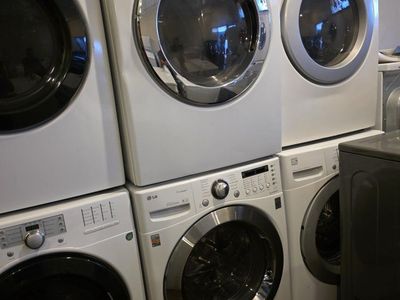 Lg washer and electeic dryer