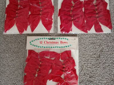 Vintage Best Products 12 Red Christmas Velvet Bows Set (3 Packs)